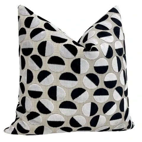 Contemporary 22" Ebony Brooklyn Cut Velvet Pillows - a Pair For Sale - Image 3 of 5