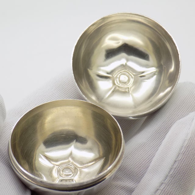 Vintage Italian Handmade Genuine Silver Apple Shaped Pill Snuff Trinket Box For Sale - Image 4 of 10