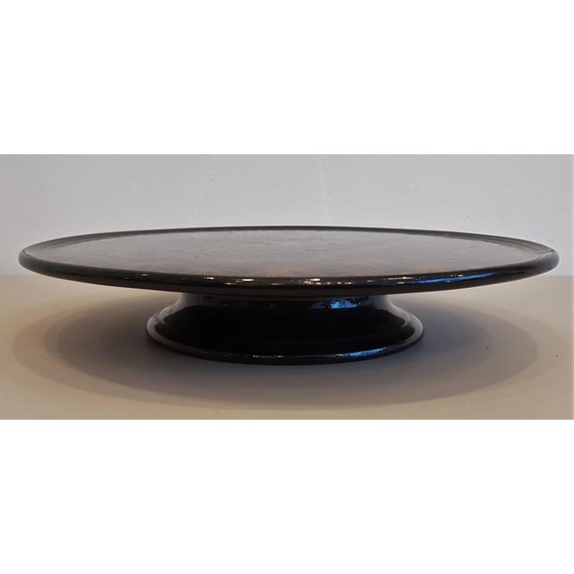 Between Art Nouveau and Expressionism: Strong stylized brown signs that are reminiscent of palm fronds braunger rahman...