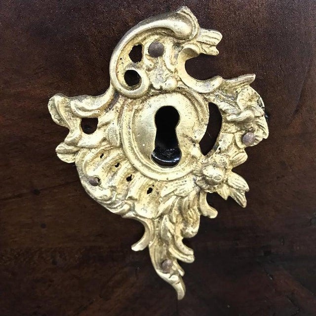 19th Century Italian Walnut and Inlaid Bow Front Commode For Sale - Image 15 of 16