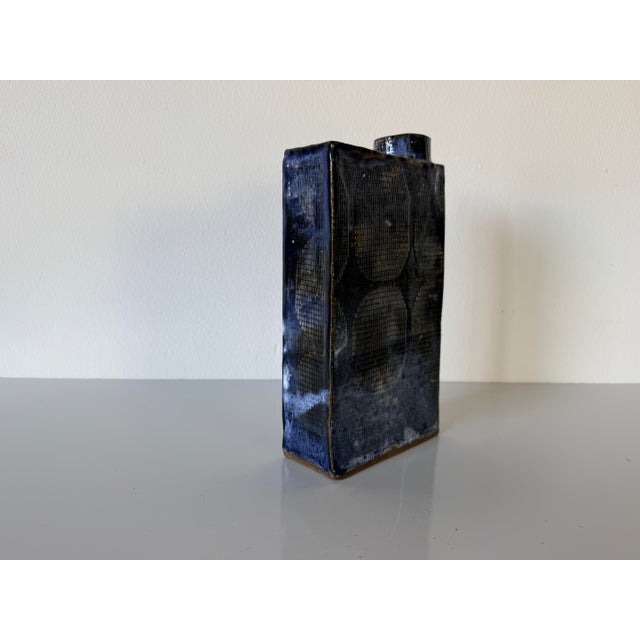 Ceramic 1989 Vintage Blue Glazed Geometric Bottle-Shaped Studio Pottery Vase, Signed For Sale - Image 7 of 12