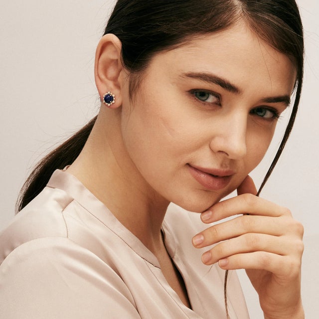 Contemporary Syna Yellow Gold Lapis Lazuli Earrings with Diamonds, a Pair For Sale - Image 3 of 4