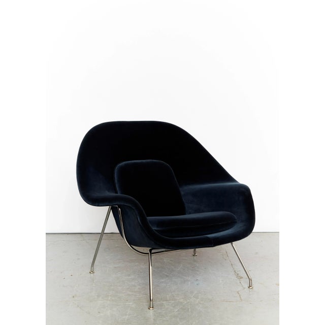 Eero Saarinen Womb Chair by Eero Saarinen for Knoll International For Sale - Image 4 of 18
