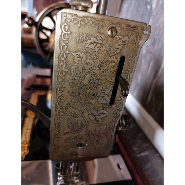 Antique Singer Hand Crank Sewing Machine in Bentwood Case, 1890s For Sale - Image 9 of 10