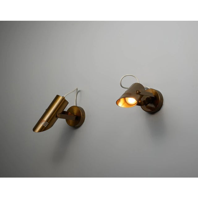 Mid-Century Modern Mid-Century Modern Italian Adjustable Brass Wall Lamps, 1960s, Set of 2 For Sale - Image 3 of 11