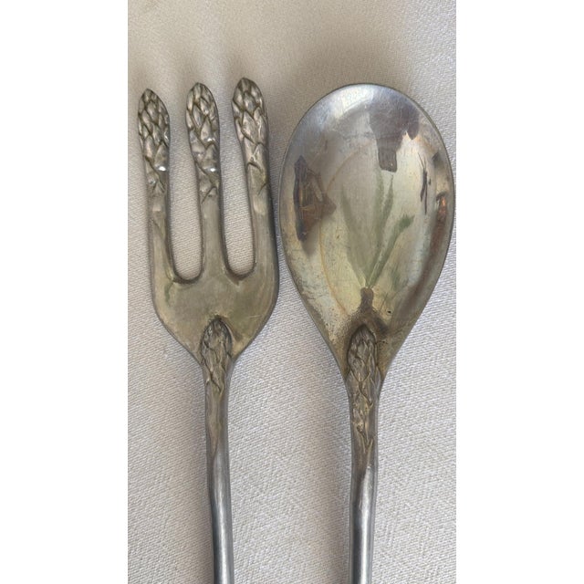 Mid 20th Century Vintage Wilton Armetale Asparagus Serving Set Bruce Fox Luxury Elegant Silvertone - 2 pcs For Sale - Image 5 of 7