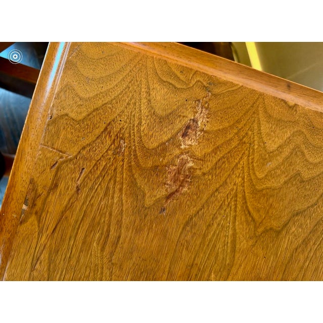 Thomasville Vintage Pair of Mid-Century MCM Thomasville Burl Wood and Cane Front Nightstands. For Sale - Image 4 of 10