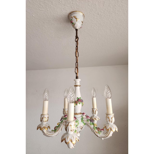 Vintage Hand-Shaped Gilded Five-Light Porcelain Chandelier from Capodimonte, 1940s For Sale - Image 14 of 18