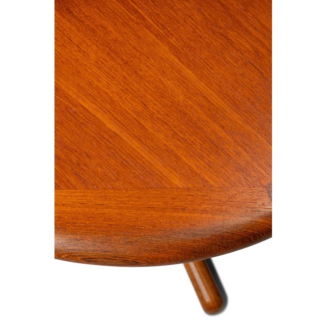 Danish Mid-Century Modern Extension Dining Table in Teak W/ Stow-in-Table Leaves by Skovby Møbelfabrik, Denmark, C. 1970s For Sale - Image 16 of 18