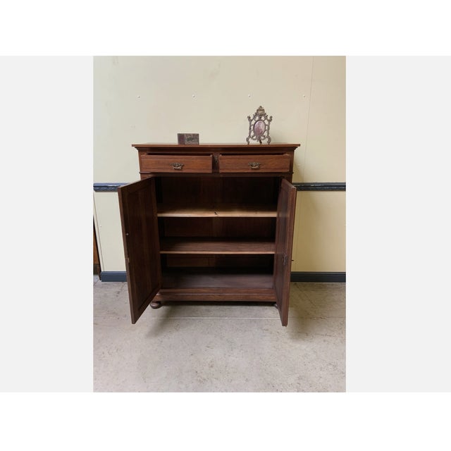 Age: circa 1900 Wood type: solid oak Condition: very good, meticulously maintained, fully restored original condition...