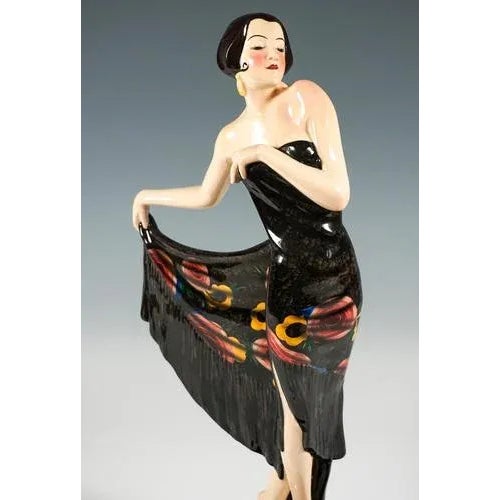 Art Deco Spanish Figure with Shawl by Josef Lorenzl for Goldscheider, Vienna, 1929 For Sale - Image 4 of 7
