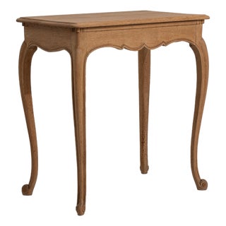 French Louis XV Oak Side Table with Curved Legs, 20th Century For Sale