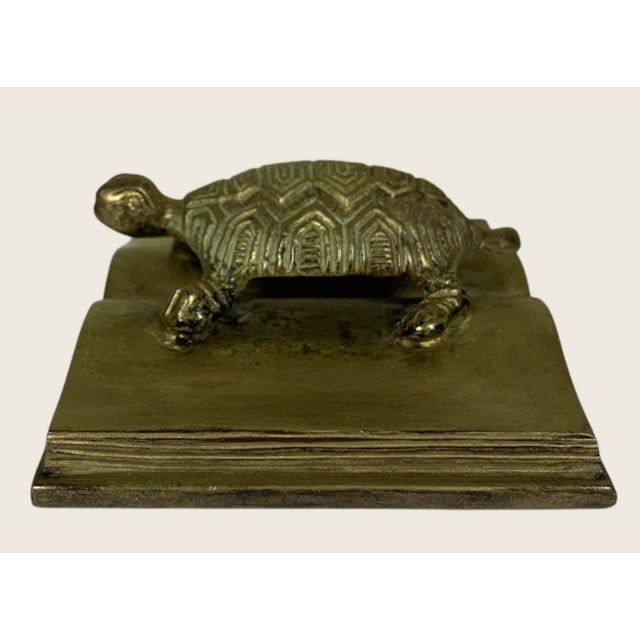 Art Nouveau 8.5” High, a Very Nice Stand With a Hunting Dog and an Opalescent Jack in the Pulpit Vase, Marked James W. Tufts Quadruple Plate, Excellent Condition. For Sale - Image 3 of 6