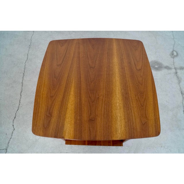 Brown 1960’s Mid-Century Modern Walnut End Table by Lane Furniture For Sale - Image 8 of 12