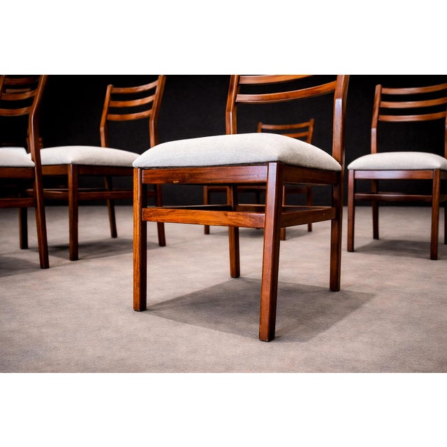 1960s Set of 8 Chairs in Caviuna Wood & Linen, Alexandre Rapoport, 1960s For Sale - Image 5 of 13