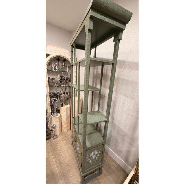 Chinoiserie Vintage Chinoiserie Pagoda Style Étagère or Display For Sale - Image 3 of 9