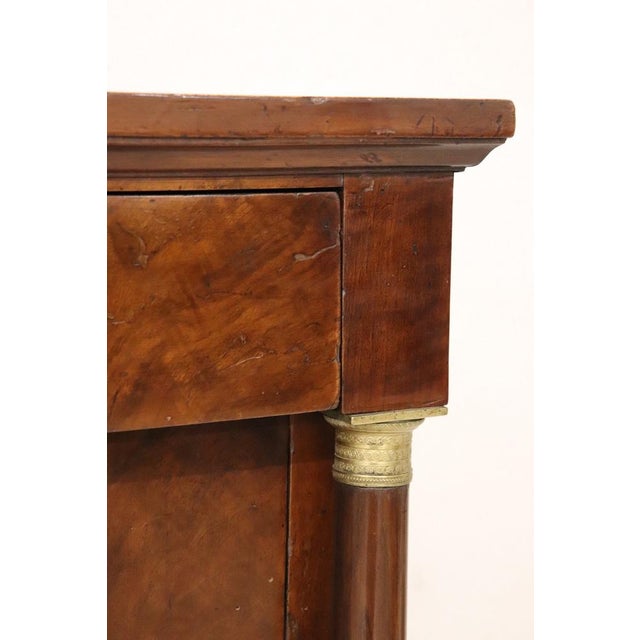 Antique Early 19th Century Walnut Chest of Drawers For Sale - Image 6 of 15