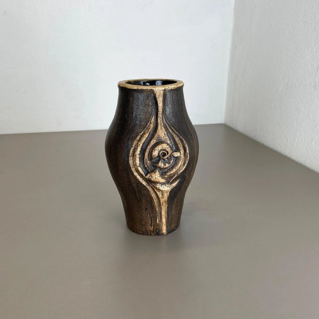 Brutalist Abstract Studio Pottery Vase from Gerhard Liebenthron, Germany, 1980s For Sale - Image 4 of 18