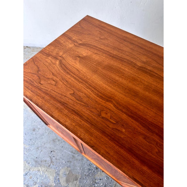 1960s Kipp Stewart Mid Century Modern Drexel Declaration Credenza / Buffet For Sale In Las Vegas - Image 6 of 12