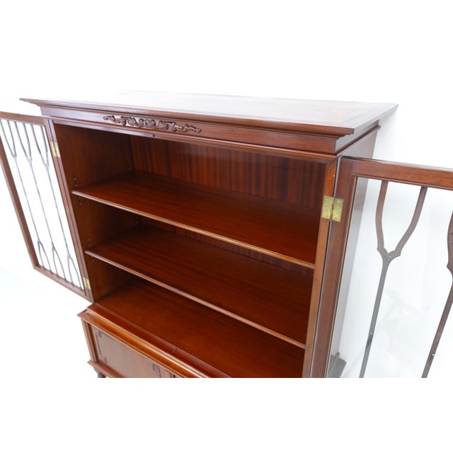 Danish Hepplewhite Mahogany Display Cabinet from Farre Møbelfabrik, 1970s For Sale - Image 12 of 18