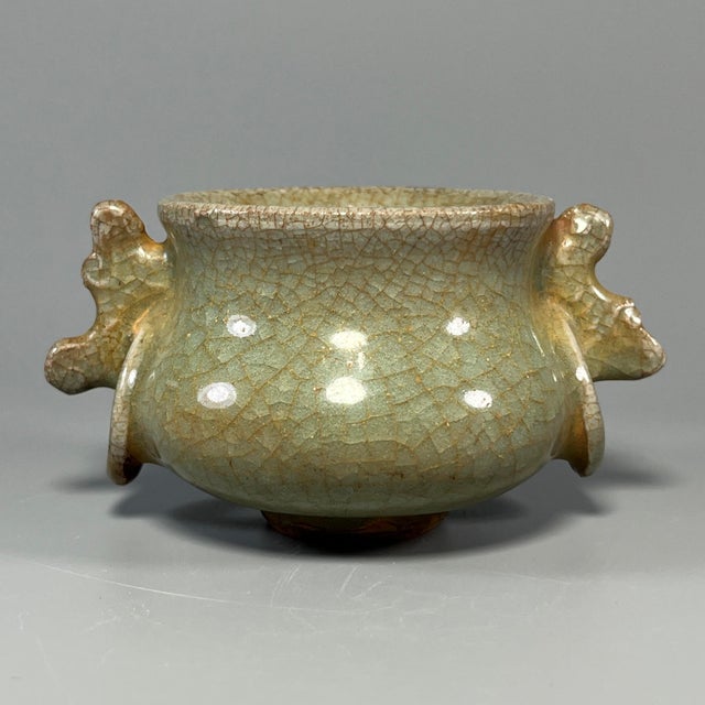 16th Century Vintage‑Style Chinese Longquan Celadon Censer With Dragon‑Shaped Handles For Sale - Image 5 of 7