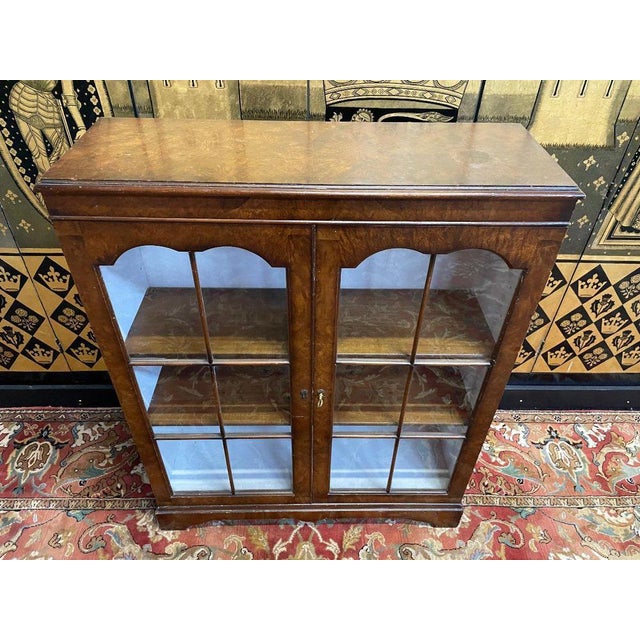Period: 20th century Style: English Style Condition: Good condition Material: Solid wood Width: 88Height: 111Depth: 30...