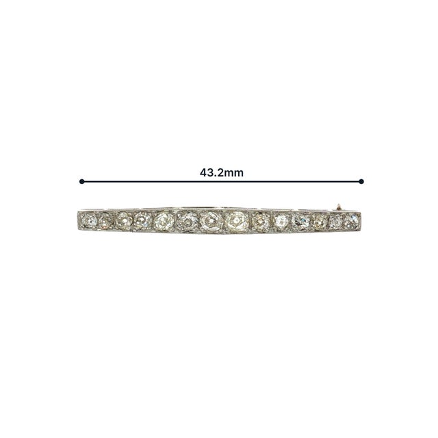 Early 20th Century Edwardian Platinum 14 Old Mine Cut Diamond Bar Brooch For Sale - Image 4 of 5