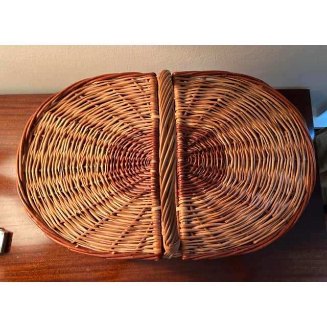 Mid 20th Century Rustic European Style Oval Lidded Picnic Basket For Sale - Image 4 of 4