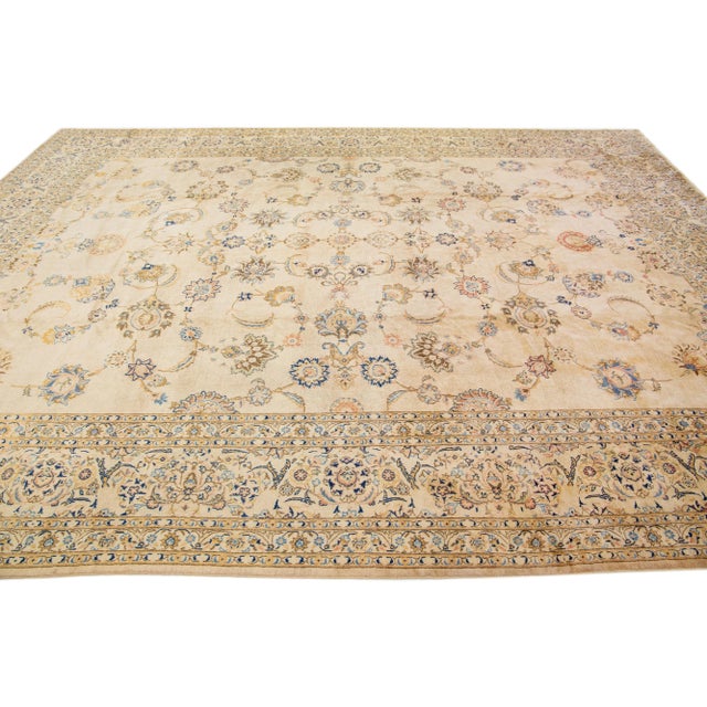 1900 - 1909 Floral Antique Persian Kashan Handmade Wool Rug in Beige For Sale - Image 5 of 7