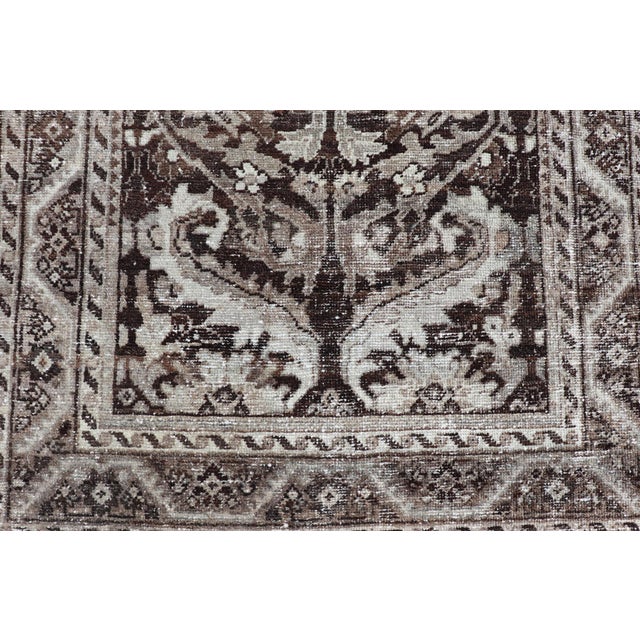 Antique Persian Mahal Gallery Runner With Bold Curvilinear Design 4'7 X 9'9 For Sale - Image 9 of 11