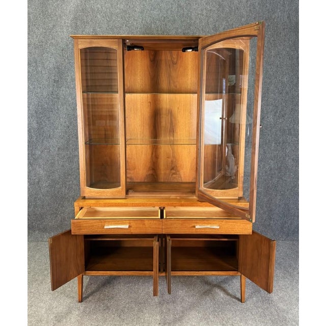 Lane Furniture Mid 20th Century Modern Lane Tuxedo Bowtie-Inlaid China Cabinet/Buffet For Sale - Image 4 of 18