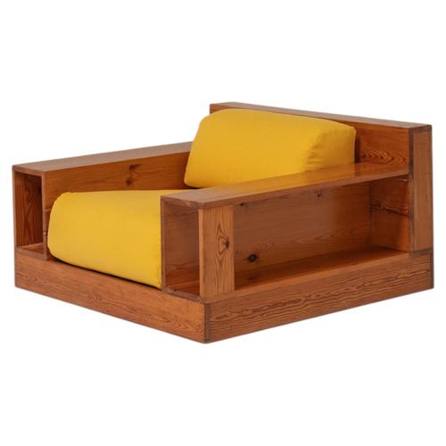 Mid-Century Modern Italian Lounge Chair with Wood Frame and Yellow Upholstery, 1970s For Sale - Image 9 of 9