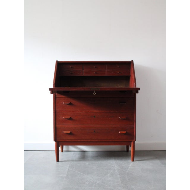 Vintage Danish Secretary in Teak, 1960s, in Good conditions. Designed 1960 to 1969
