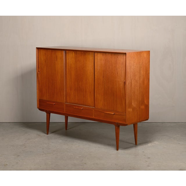 Teak Sideboard by Gunni Omann for Omann Jun Møbelfabrik, Denmark, 1960s For Sale - Image 12 of 18