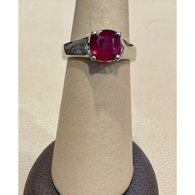 Metal 3.5 Carat Cushion Treated Ruby 14 Karat White Gold Ring For Sale - Image 7 of 18