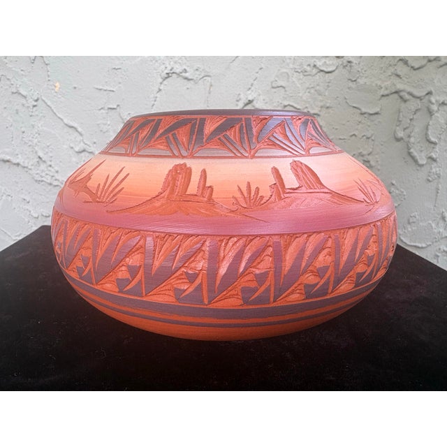 Signed Native American Mesa Verde Pottery Carved Red Earth Vessel With Certificate of Authenticity For Sale - Image 4 of 9