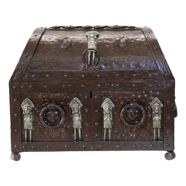 Decorative Box in Iron For Sale