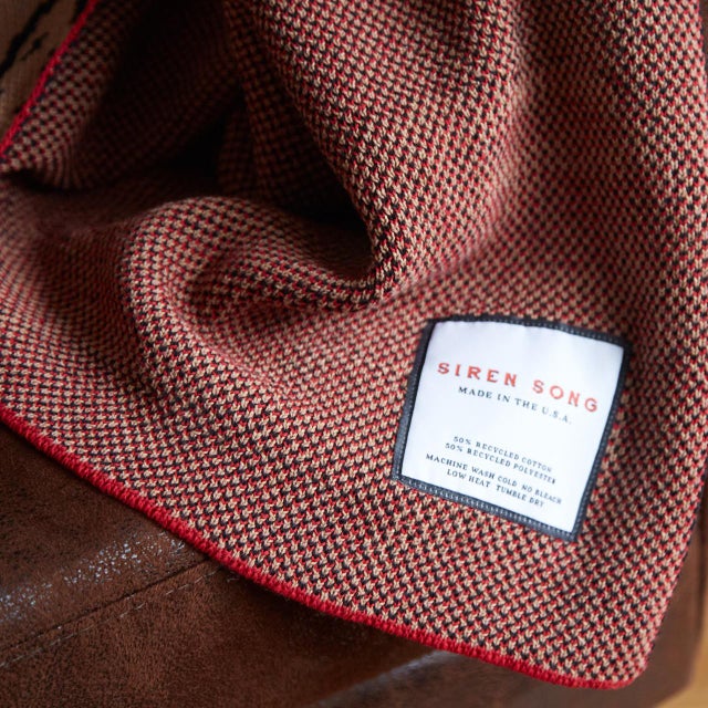 2020s Tibetan Tiger Throw, Rosso For Sale - Image 5 of 5