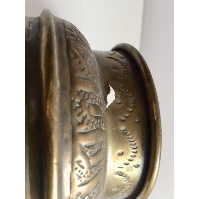 Early 20th Century Middle Eastern Moorish Brass Bowl Hammered With Islamic Kufic Writing For Sale - Image 5 of 12
