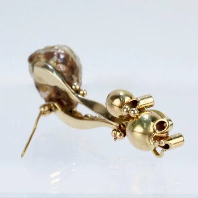 Modernist Biomorphic 14K Gold Yellow Diamond & Baroque Pearl Brooch or Pin For Sale - Image 10 of 10