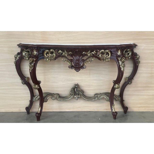 French Early 20th Century Large French Regency Carved Walnut Console Table with Gilted details and marble For Sale - Image 3 of 18