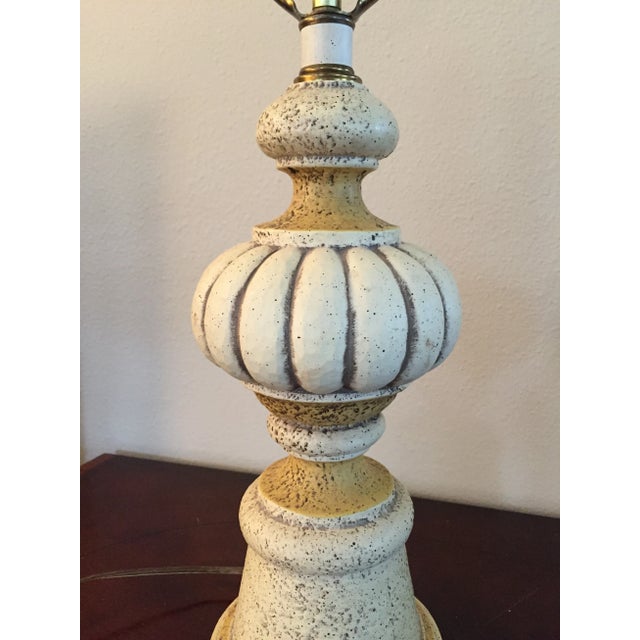 Mid-Century Modern Mid 20th Century Underwriters’ Laboratories Pottery Table Lamp For Sale - Image 3 of 8