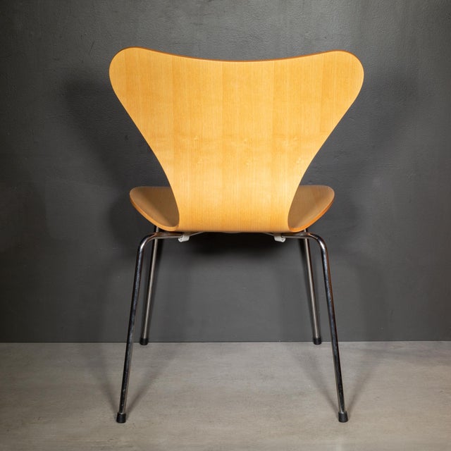 2000 - 2009 Fritz Hansen Series 7 Chair-Ash For Sale - Image 5 of 8