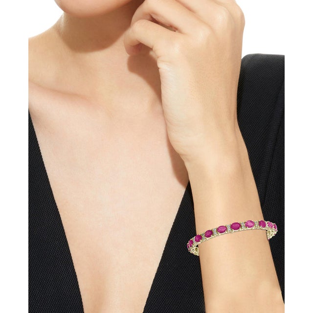 Gemstone 24 Carat Ruby & 1 Carat Diamond Affordable Tennis Bracelet 14 Karat Yellow Gold For Sale - Image 7 of 18