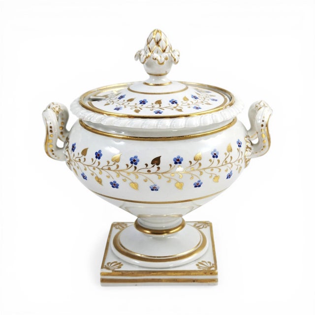 Worcester Porcelain Sauce Tureen with Cover from Flight Barr & Barr, 1820 For Sale - Image 10 of 10