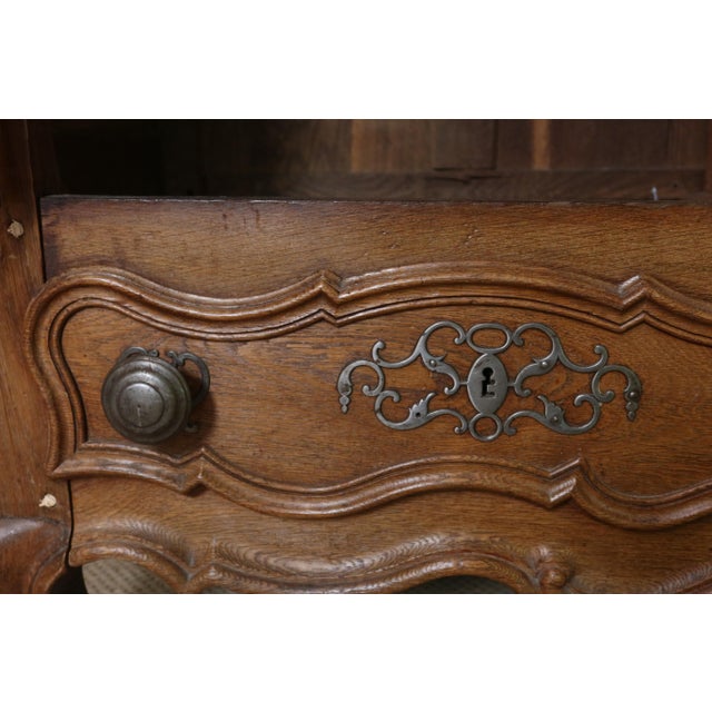 18th Century Wardrobe in Oak For Sale - Image 4 of 14