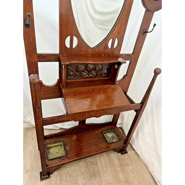 Early 20th Century English Arts & Crafts Quarter-Sawn Oak Hall Tree With Mirror and Umbrella Stand For Sale - Image 4 of 13