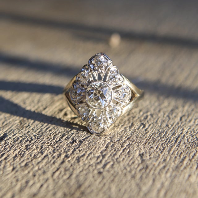 14k White Gold Old European Cut and Old Mine Cut Diamond Flower Ring For Sale - Image 4 of 11