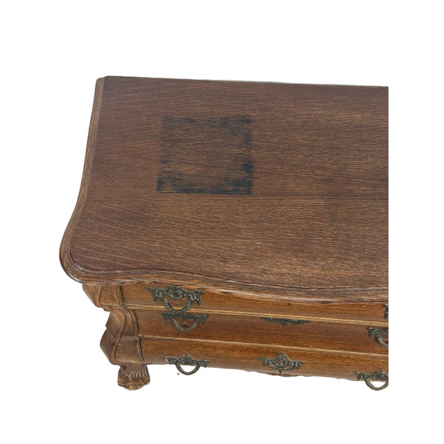 Vintage Dutch Baroque Revival Oak Bombé Three-Drawer Chest With Paw Feet For Sale - Image 4 of 18