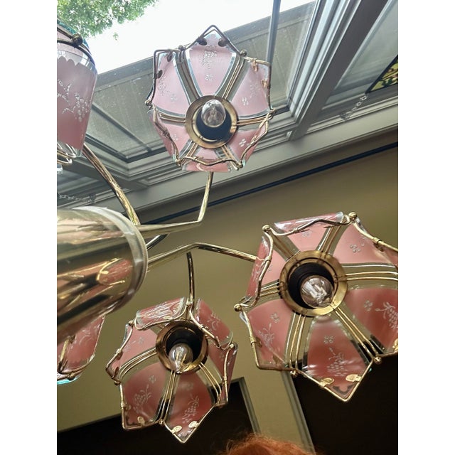 1980s Anthony California Hollywood Regency Lotus Table Lamp With Floral Print on Petals, 3-Way Lights For Sale - Image 4 of 12